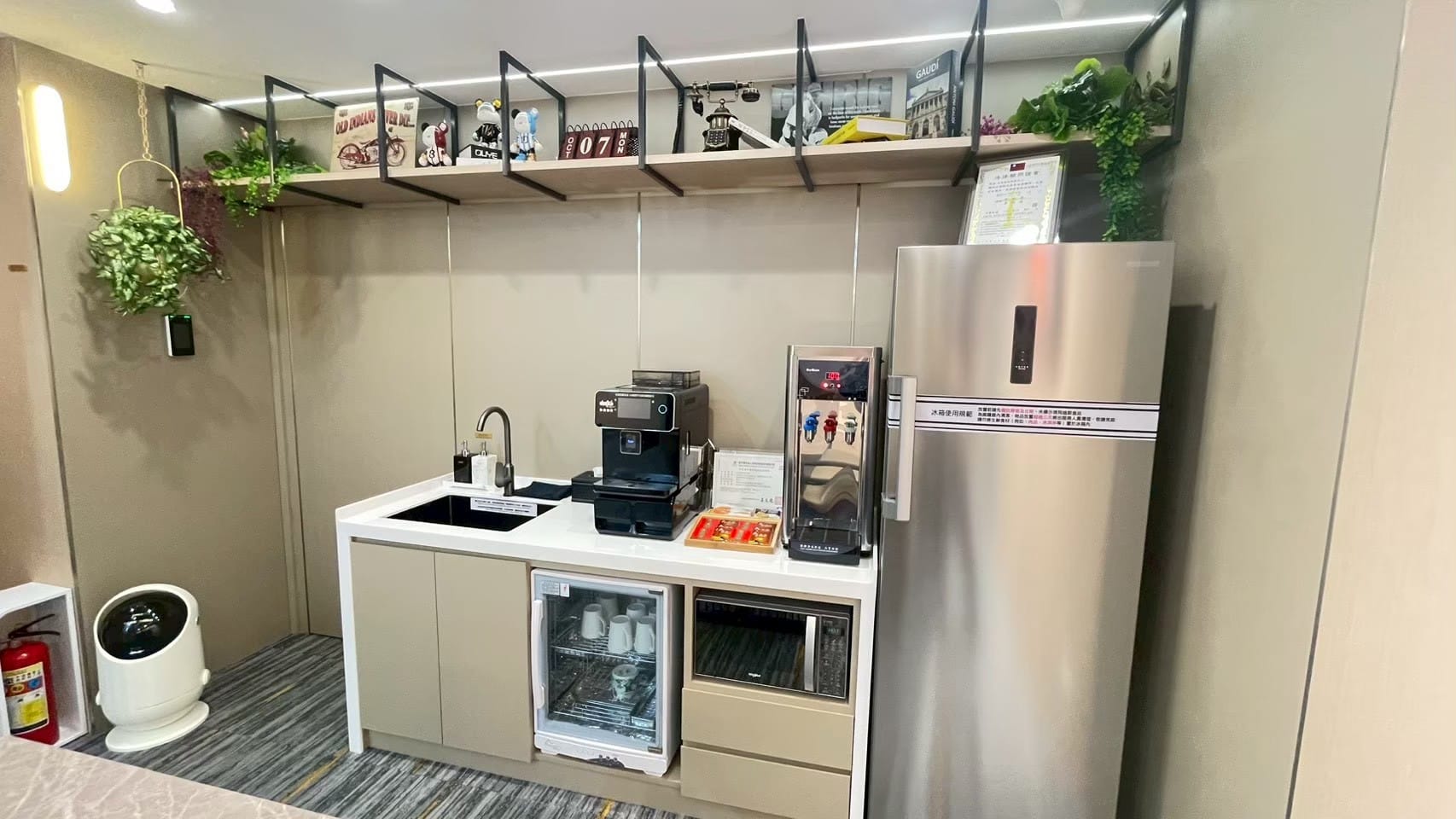 LINE_ALBUM_博愛館公共空間照_260804_1